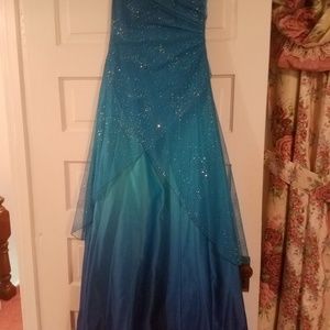 Blue strapless dress